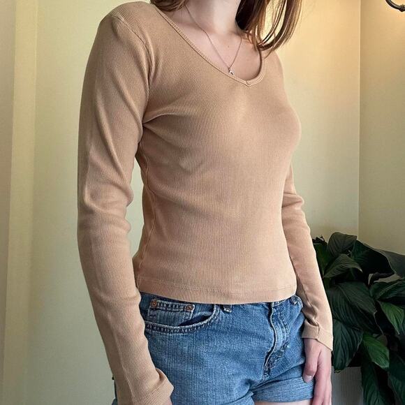 Newport News Tan ribbed cotton long sleeve top size medium - Picture 4 of 6